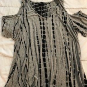 Torrid cold shoulder Size 2